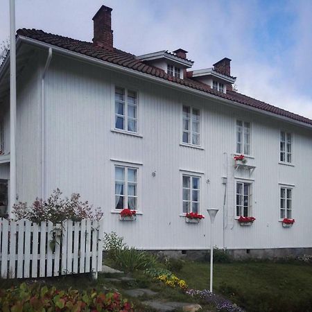 Outokumpu Kyykerin Kartano B&B 외부 사진